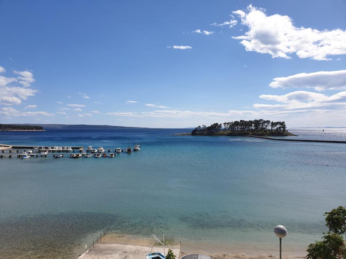 Banjol 441 Apartman Mare Rab Town Exterior foto